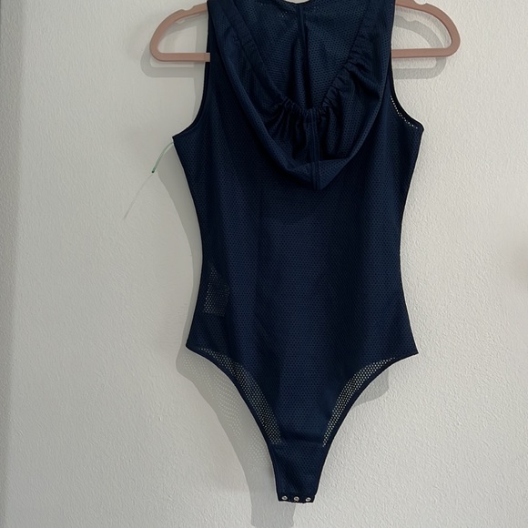 Navy blue true religion workout bodysuit with a hoodie size Xs - Picture 5 of 5